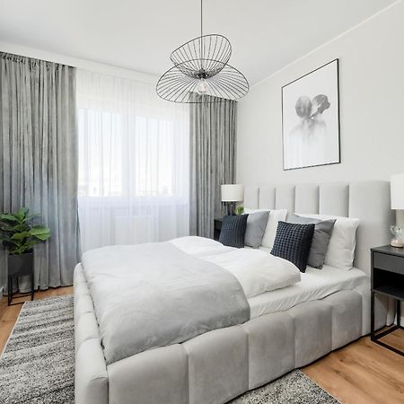 Piekny Apartament Wichrowa - 2 Sypialnie Free Garage Wroclaw By Noclegi Renters Εξωτερικό φωτογραφία